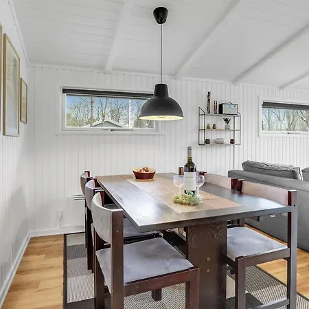 Feriehus 3 Bedroom Lovely Home In Toftlund